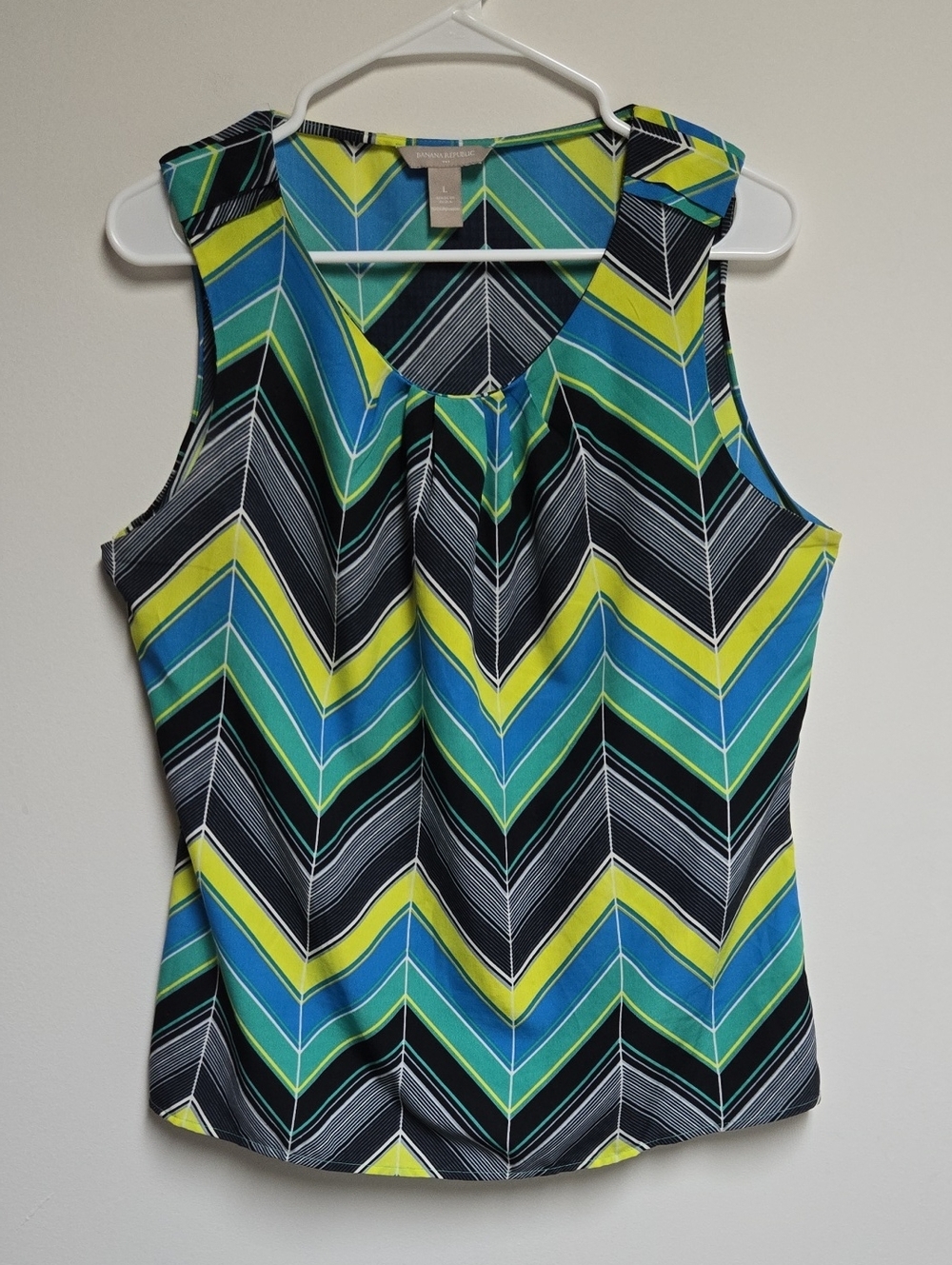 Banana Republic Chevron Sleeveless Camisole in Blue, Green & Black
